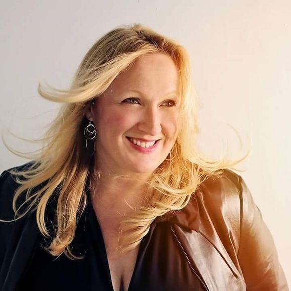 Meet your Posher, Nikki - Picture 1 of 1